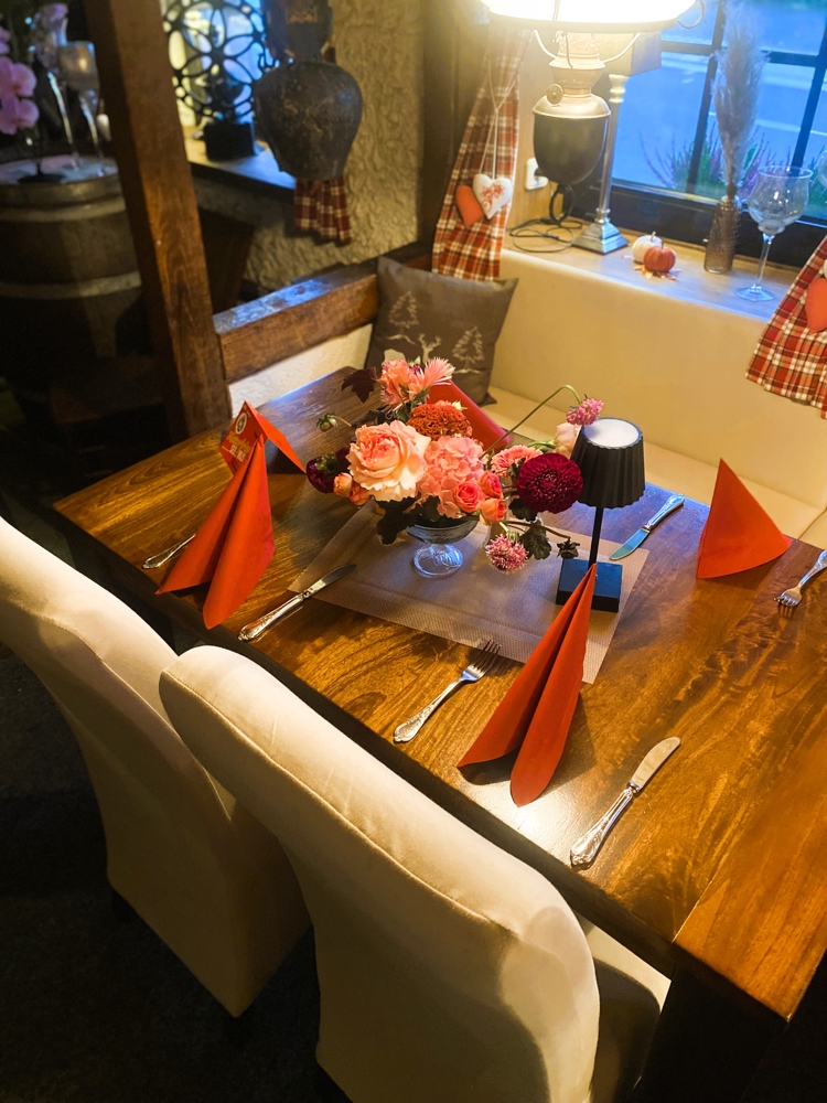 EG Restaurant Mehrfamilienhaus Bergisch Gladbach