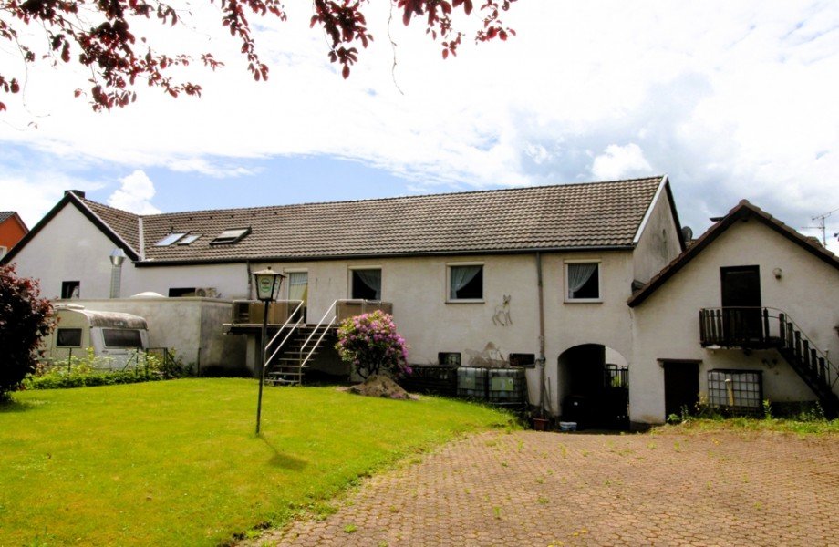 Ansicht R�ck Mehrfamilienhaus Bergisch Gladbach