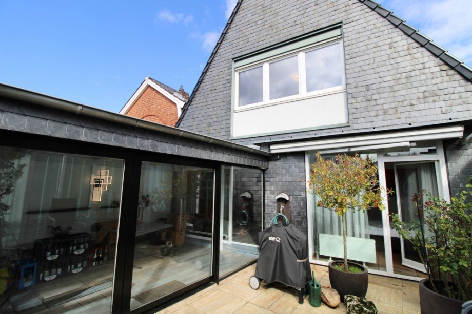 OG Ansicht Terrasse & Wintergarten Einfamilienhaus K�ln