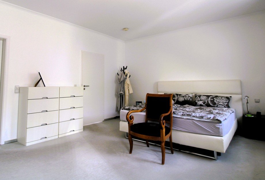 Hauptwohnung Schlafen Eltern Mehrfamilienhaus Bergisch Gladbach