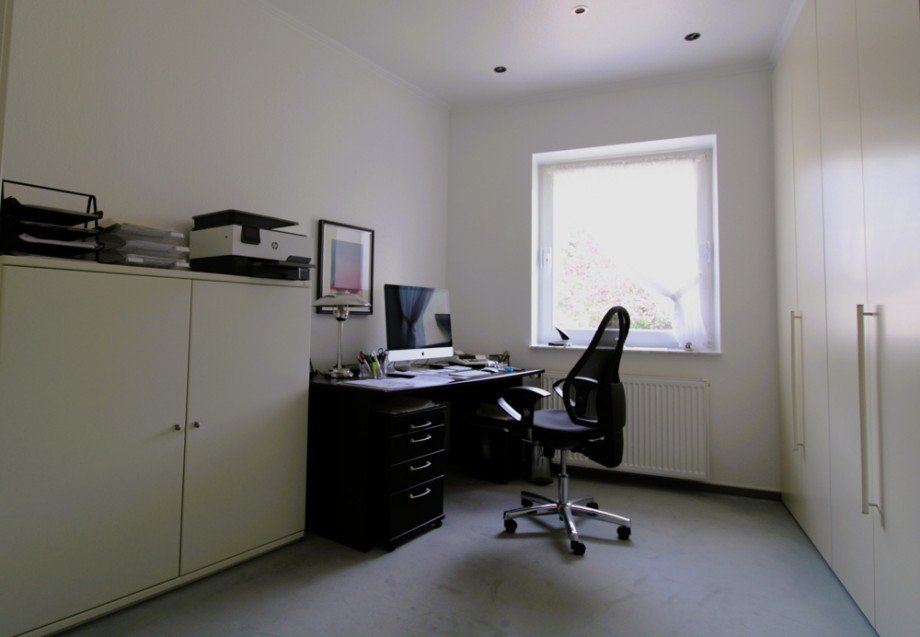 Hauptwohnung B�ro Mehrfamilienhaus Bergisch Gladbach